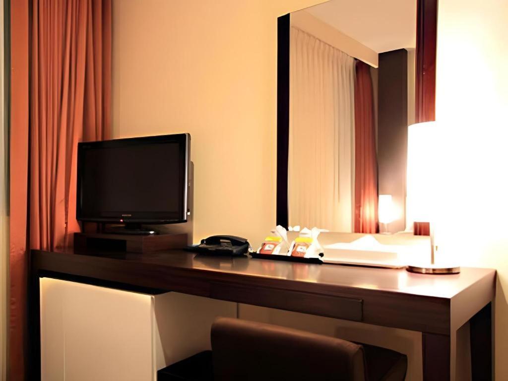 Hotel Yuquesta Asahibashi Naha Exteriör bild