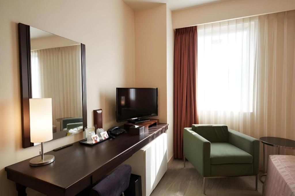 Hotel Yuquesta Asahibashi Naha Exteriör bild